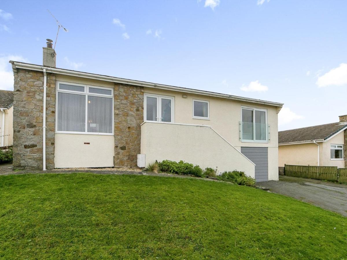 Pass The Keys Modern Coastal Home In Bull Bay Amlwch Zewnętrze zdjęcie